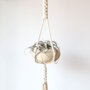 آویز گل کار دست