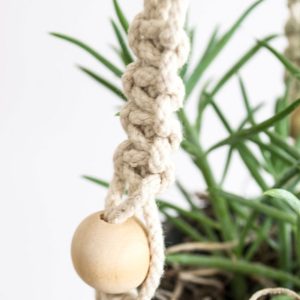 آویز نگهدارنده گلدان مکرومه