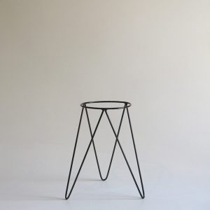 دکور زیبا با پایه فلزی ساویز